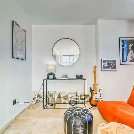 Casa Roble *